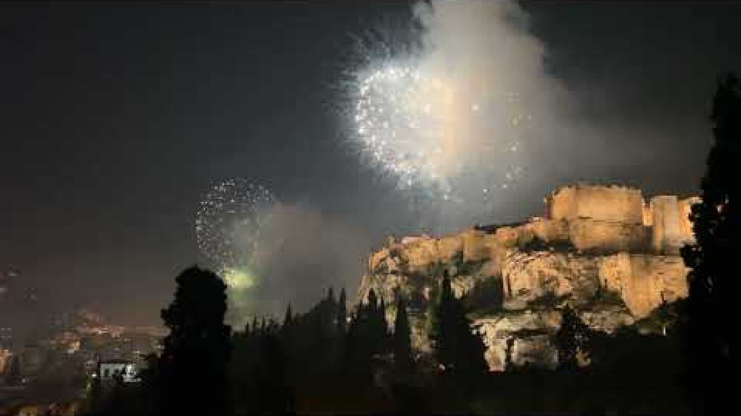 New Year's Eve in Greece, Athens 🇬🇷 - fireworks on the Acropolis 2023 🥂🥳 [4K video]