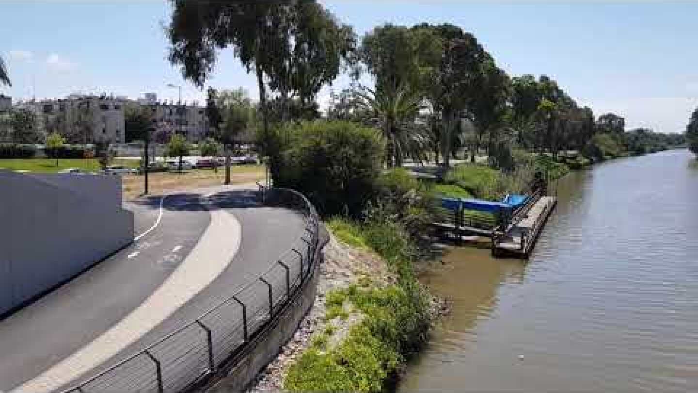 Curfew in the Yarkon River Tel Aviv, Israel due to the coronavirus (COVID -19) - Passover 2020