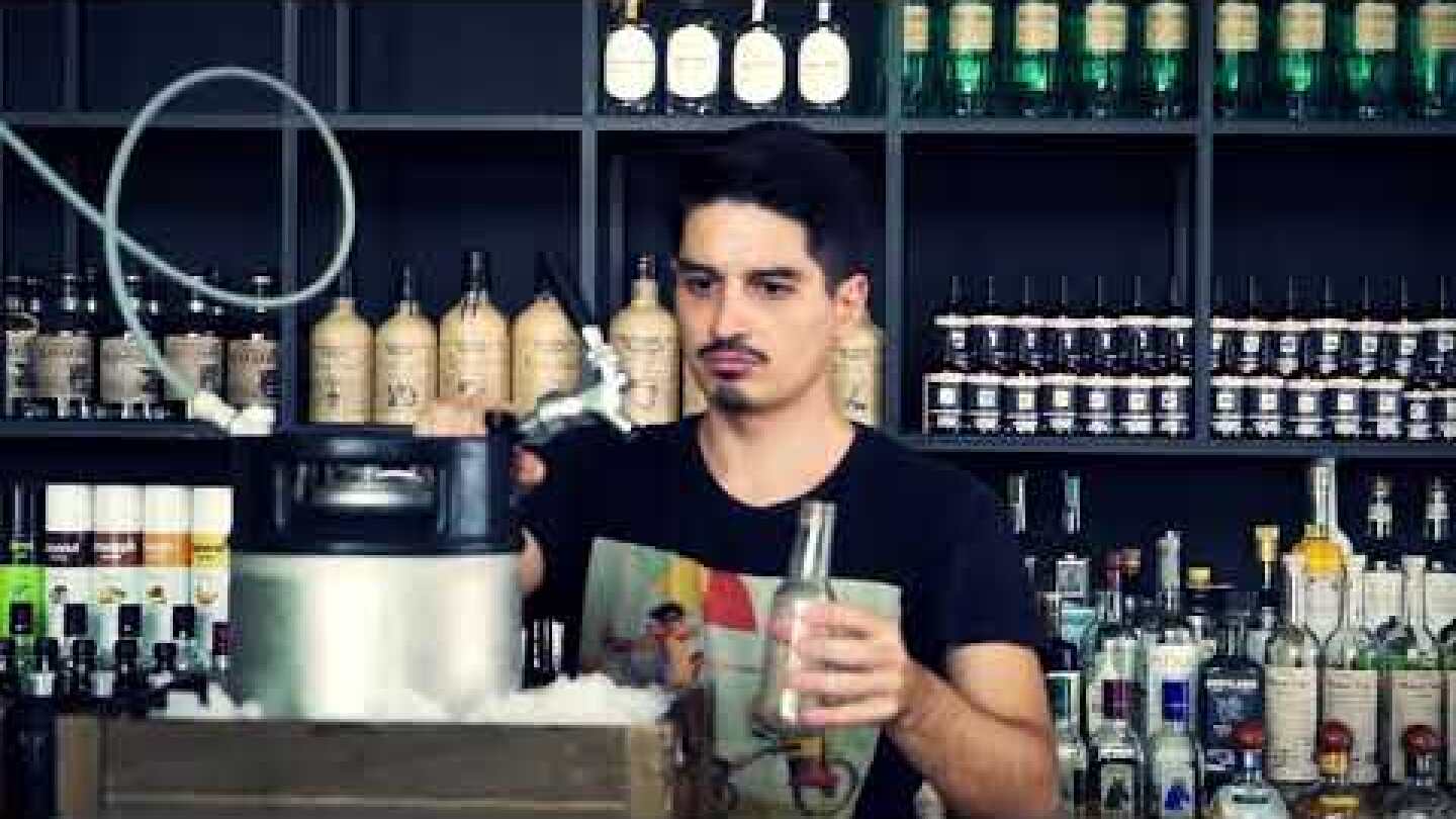 Ο Γιώργος Μπάγκος μιλάει για τη Three Cents