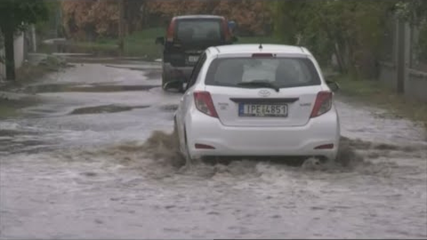 Μεγάλες καταστροφές στη Βόρεια Εύβοια από τις πλημμύρες που προκάλεσε η έντονη βροχόπτωση