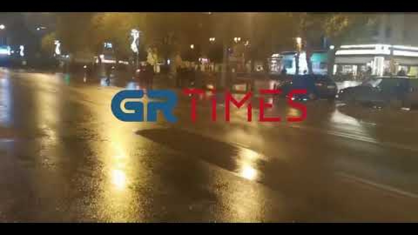 Θεσσαλονίκη: «Βροχή» από μολότοφ στο τέλος της πορείας για τον Α. Γρηγορόπουλο (1)
