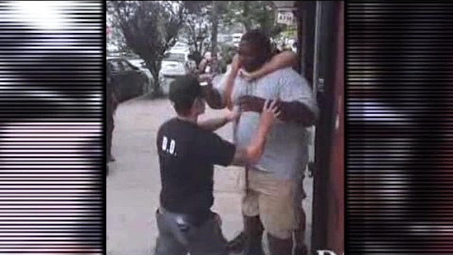 Father of Six Dies After NYPD Police Chokehold