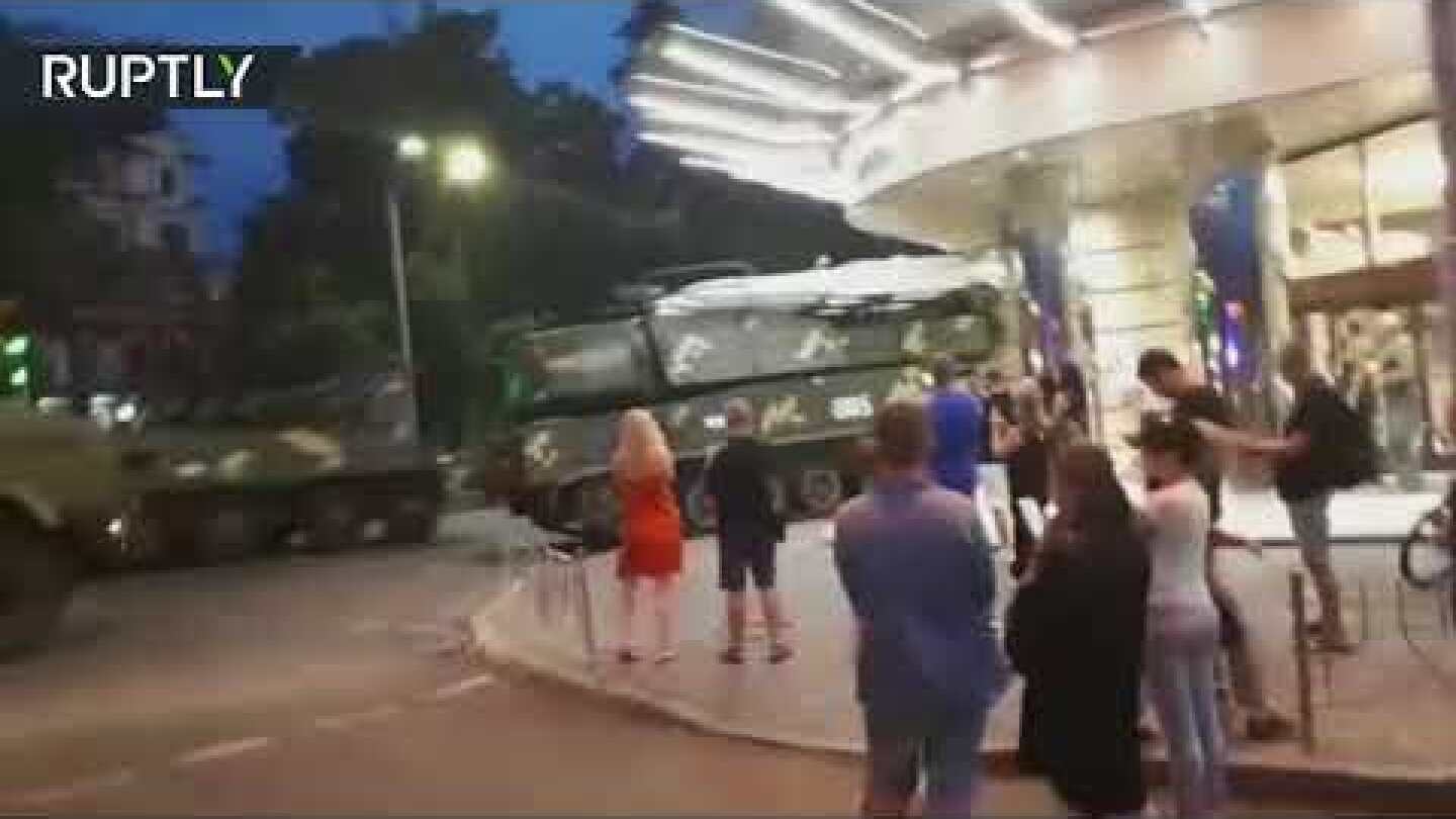 RAW: Moment Buk missile launcher slams into building in Kiev