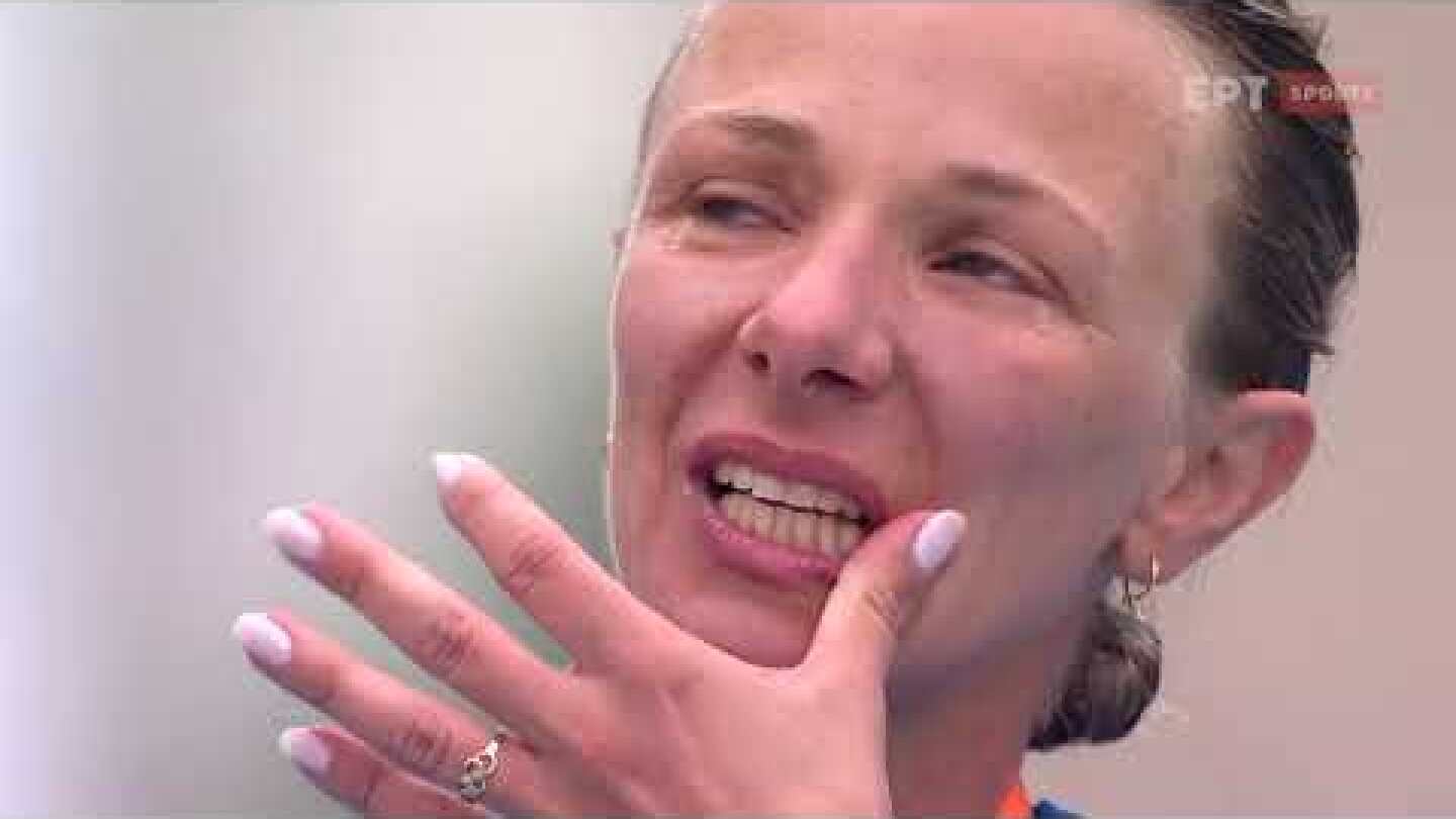 Η απονομή του χρυσού στην Ντρισμπιώτη που έβαλε τα κλάματα από τη συγκίνηση! | 20/08/2022 | EΡΤ