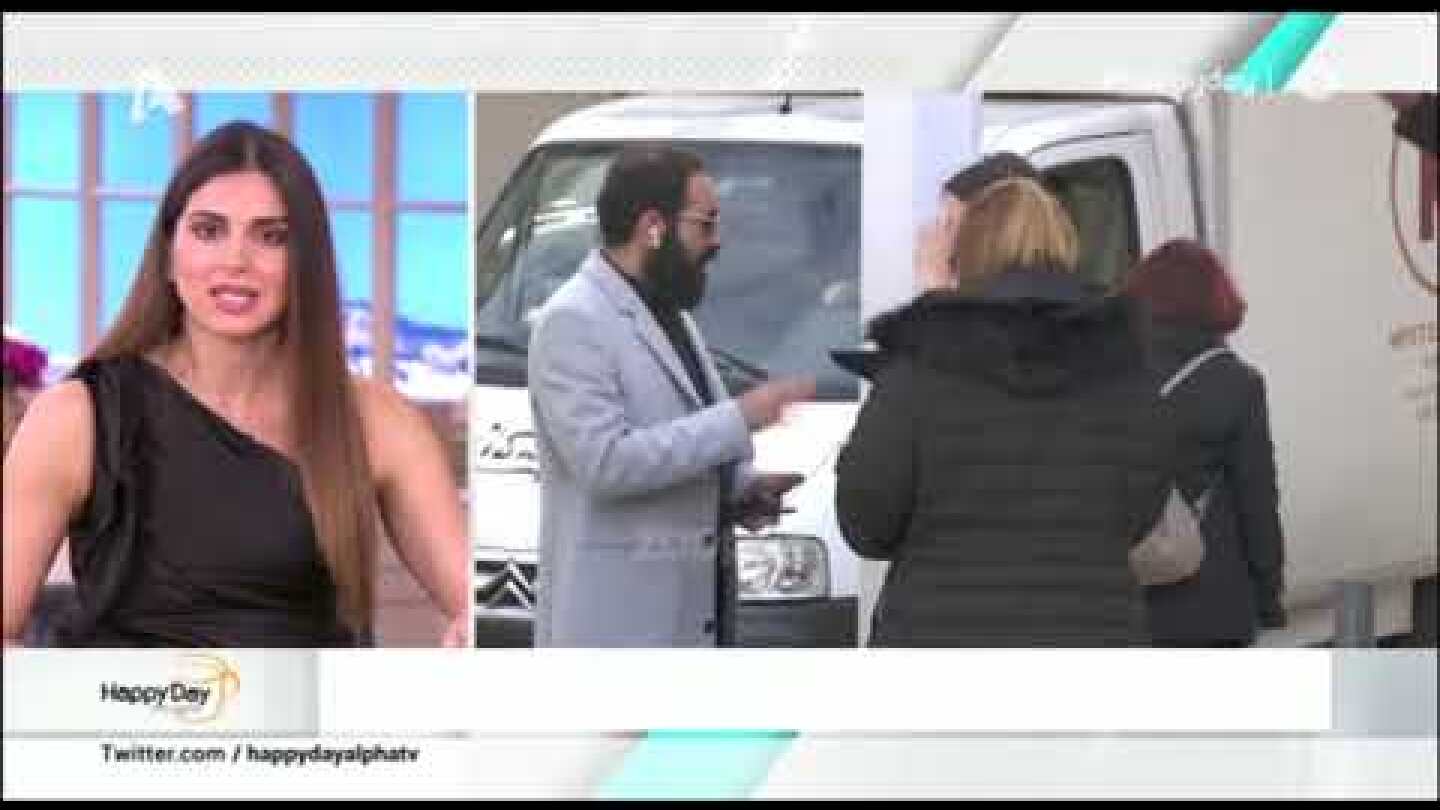 Καταρρακωμένη η Αλίκη Κατσαβού λίγο πριν την κηδεία του Κώστα Βουτσά