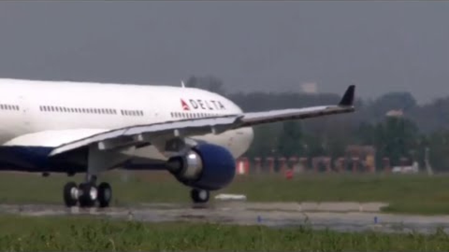 Baby born on Delta Air Lines flight from Atlanta to Portland