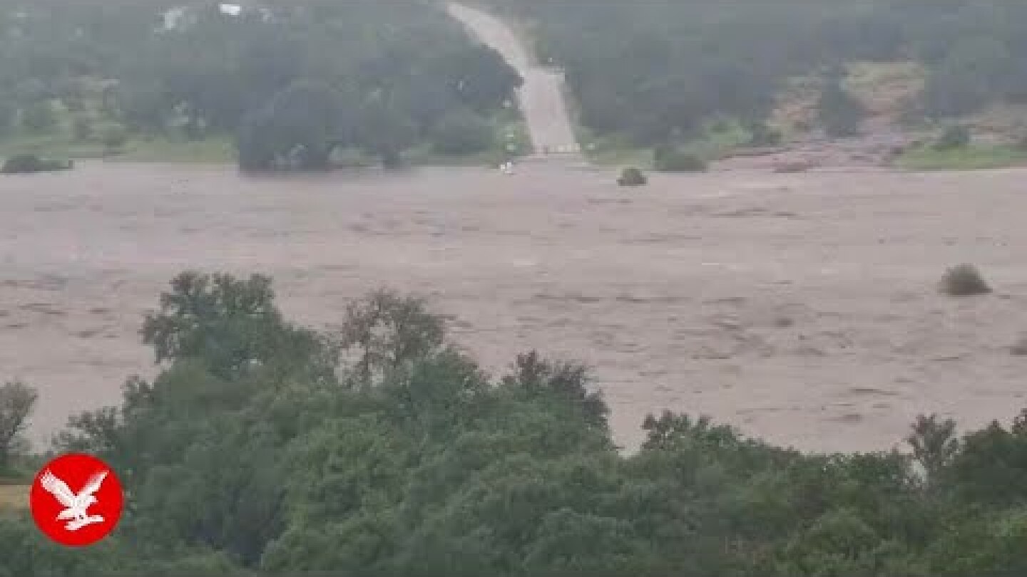 Timelapse shows Texas flash floods turn dry river into deadly rapids in 20 minutes