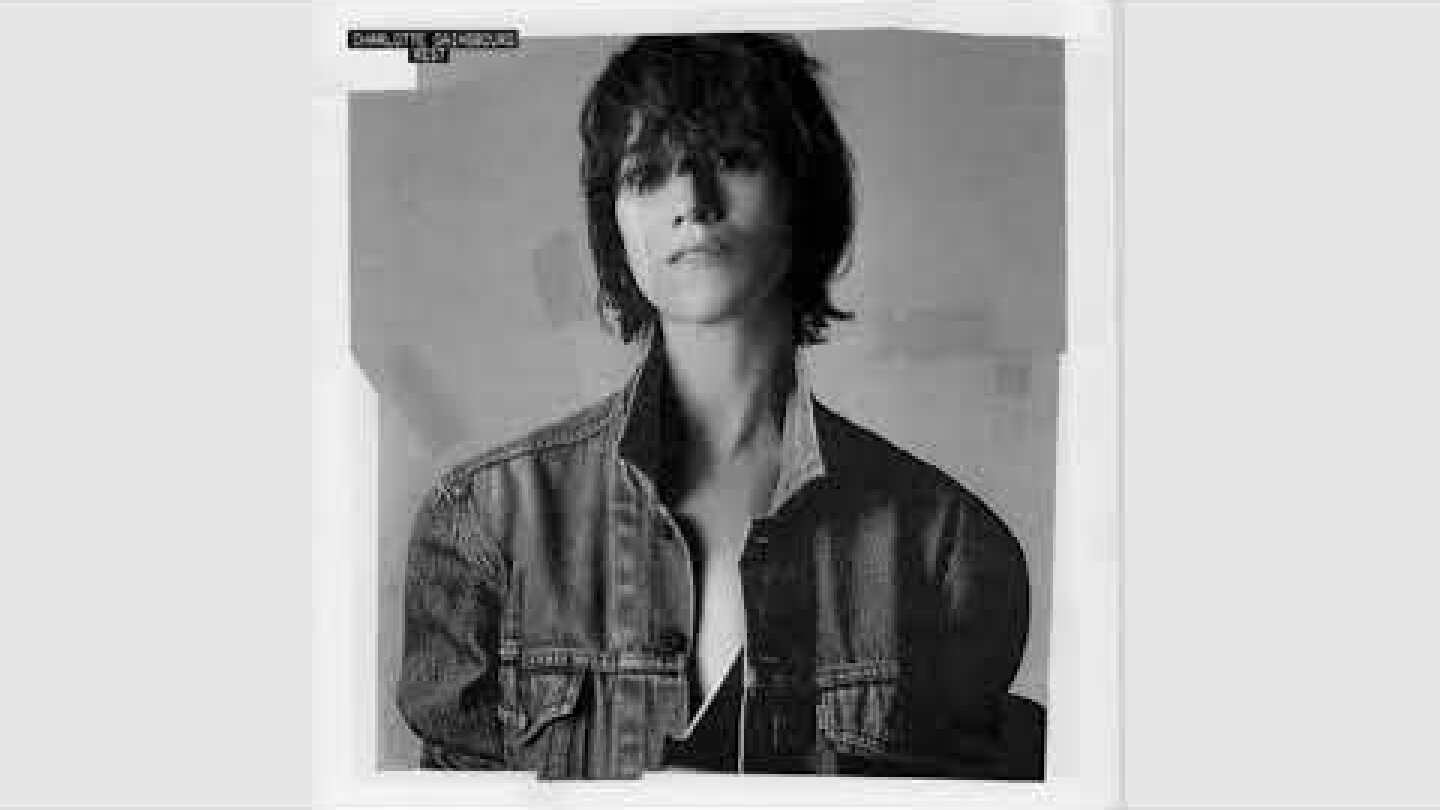Charlotte Gainsbourg - Ring-A-Ring O’ Roses (SebastiAn "On The Beat" Remix)