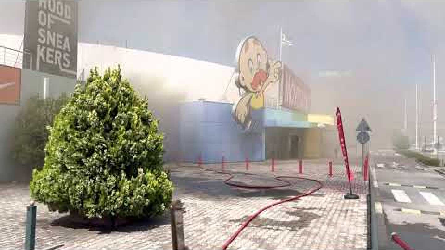 Thestival.gr Φωτιά σε κατάστημα αθλητικών ειδών στη Θεσσαλονίκη