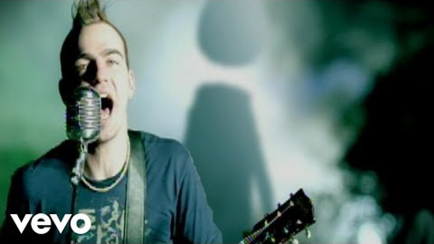 Three Days Grace - I Hate Everything About You (Official Video)