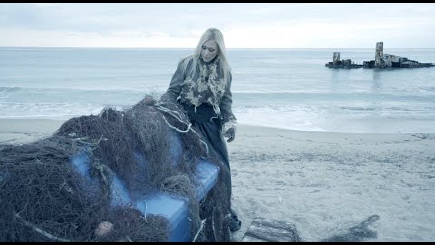 Elena Xidia-"The Shipwreck" Eleni Karaindrou - By The Sea