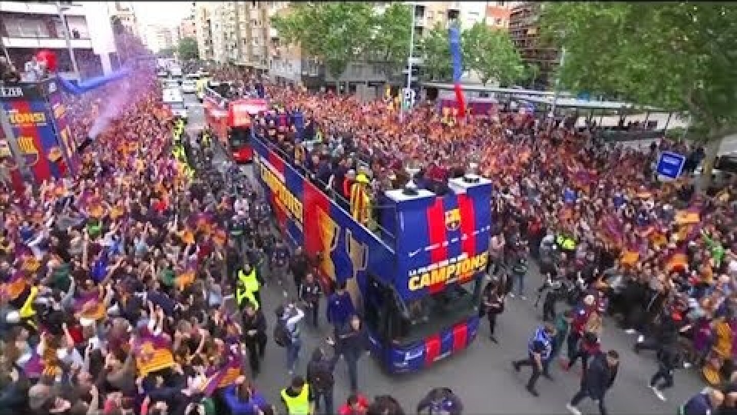 "Rúa" Barcelona: El club culé festeja su título con un tradicional desfile