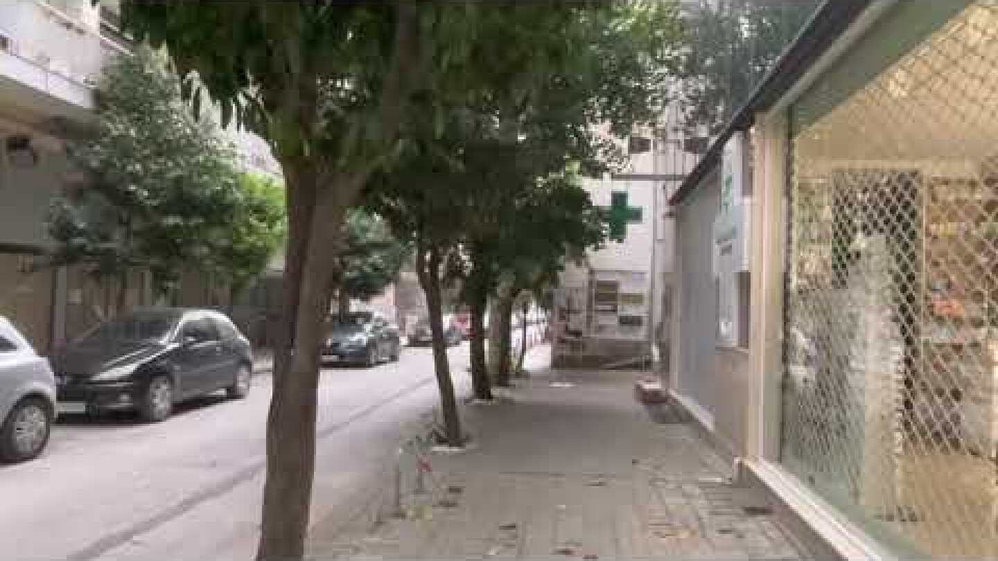 Δυνατός άνεμος στο κέντρο της πόλης