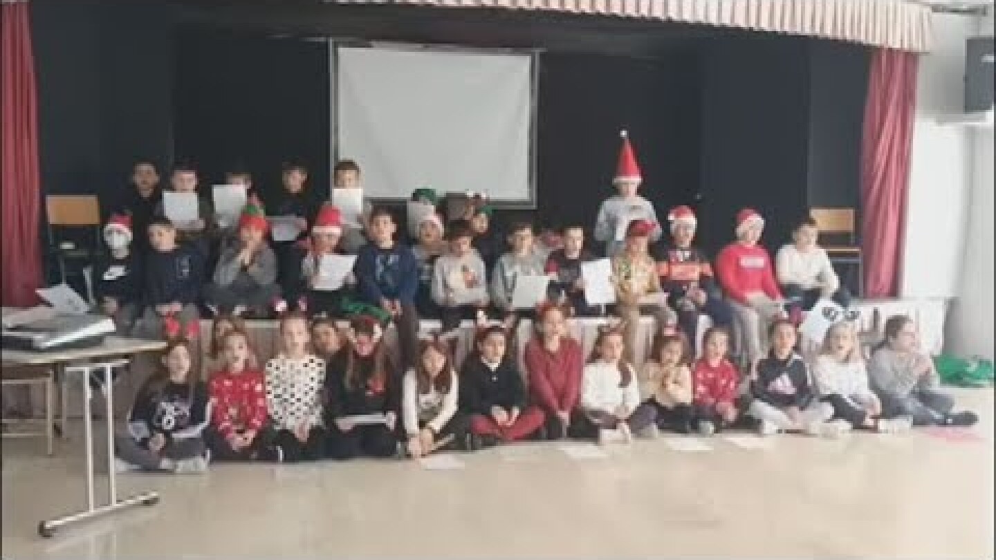 Μαθητές από το 2ο δημοτικό σχολείο της Κω, τραγουδούν για τα παιδιά ακριτικών νησιών