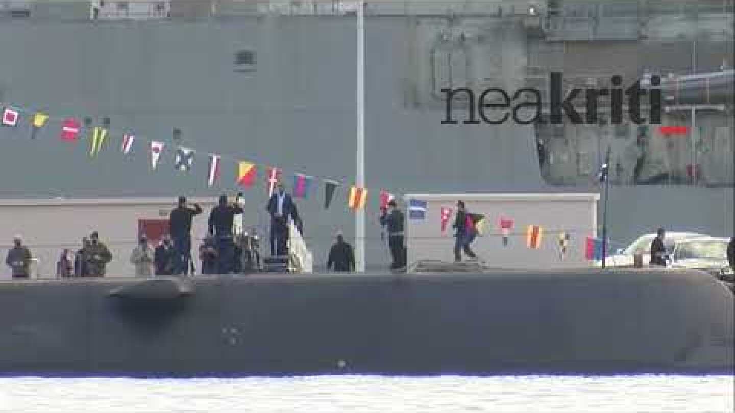 Ο Κυριάκος Μητσοτάκης στο υποβρύχιο Λάμπρος Κατσώνης στο ναύσταθμο της Σούδας