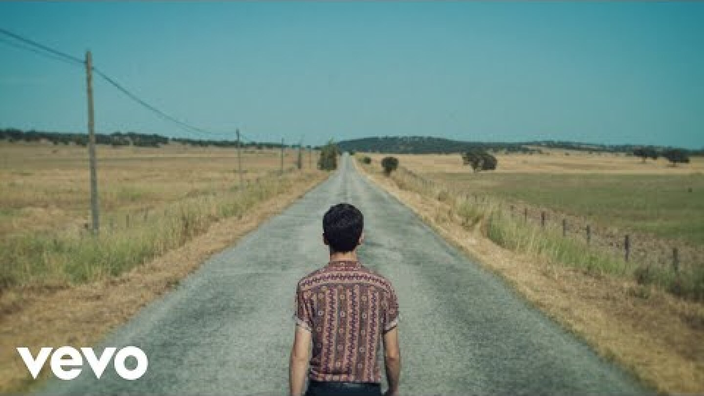 Gizmo Varillas - Crossroads (Official Video)