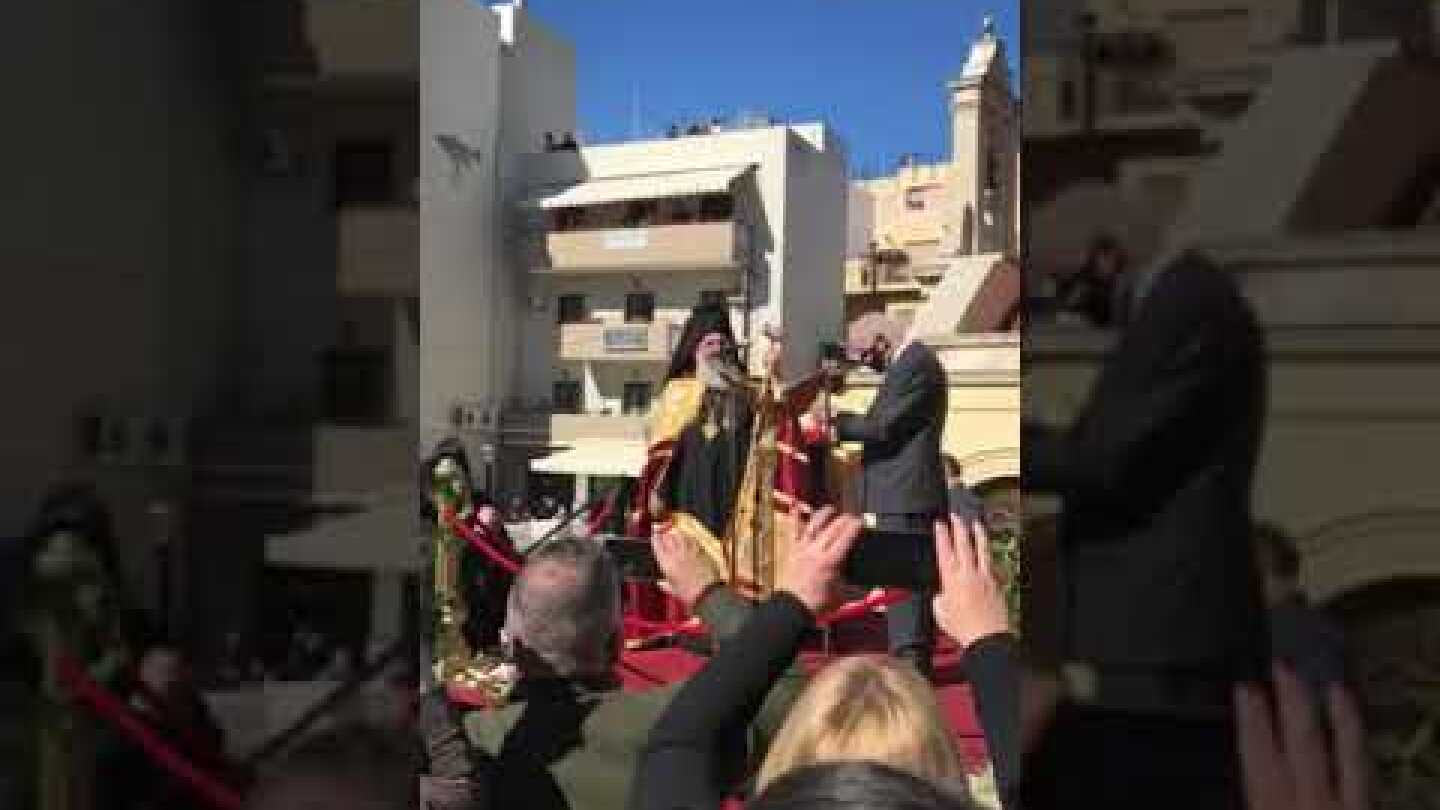 ΑΞΙΟΣ φώναξαν Εκκλησία και λαός! Ενθρονίστηκε ο Αρχιεπίσκοπος Κρήτης Ευγένιος (ΦΩΤΟ-VIDEO)