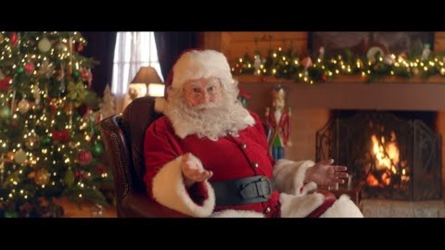 Τώρα που η COSMOTE δίνει τόσα δώρα, ο Άι Βασίλης πήρε φόρα!