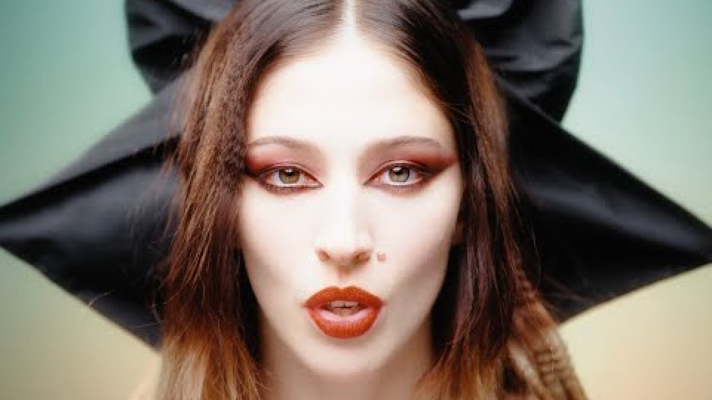 Caroline Polachek - Welcome To My Island [Official Music Video]