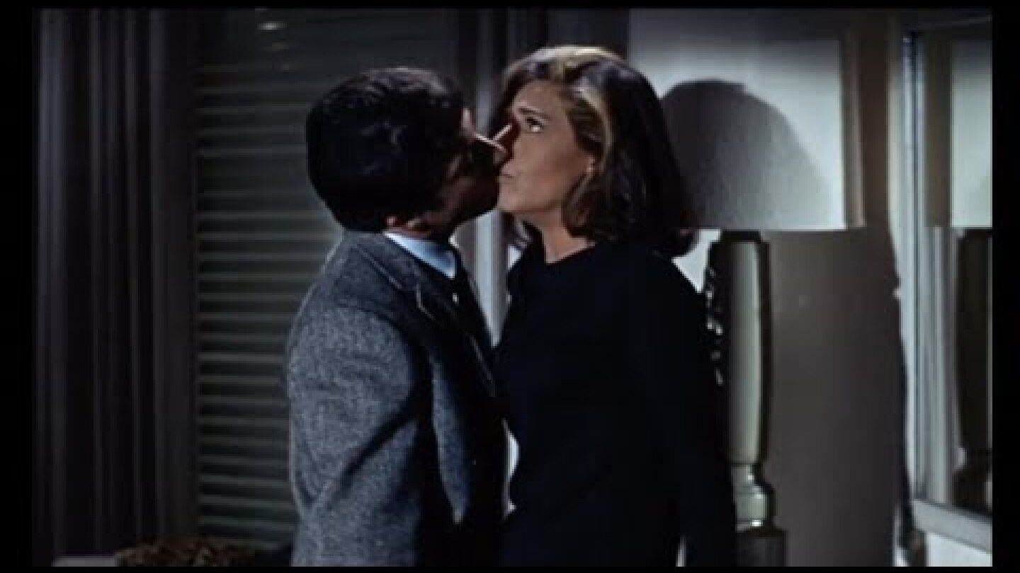 The Graduate (1967) by Mike Nichols, Clip: Dustin Hoffman kisses sexy (!) Mrs Robinson...