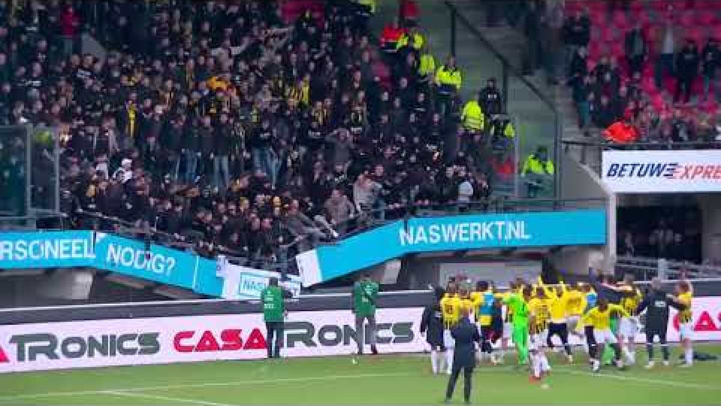 Bizarre beelden: tribune in Nijmegen zakt in elkaar door feestende fans van Vitesse | @ESPN NL
