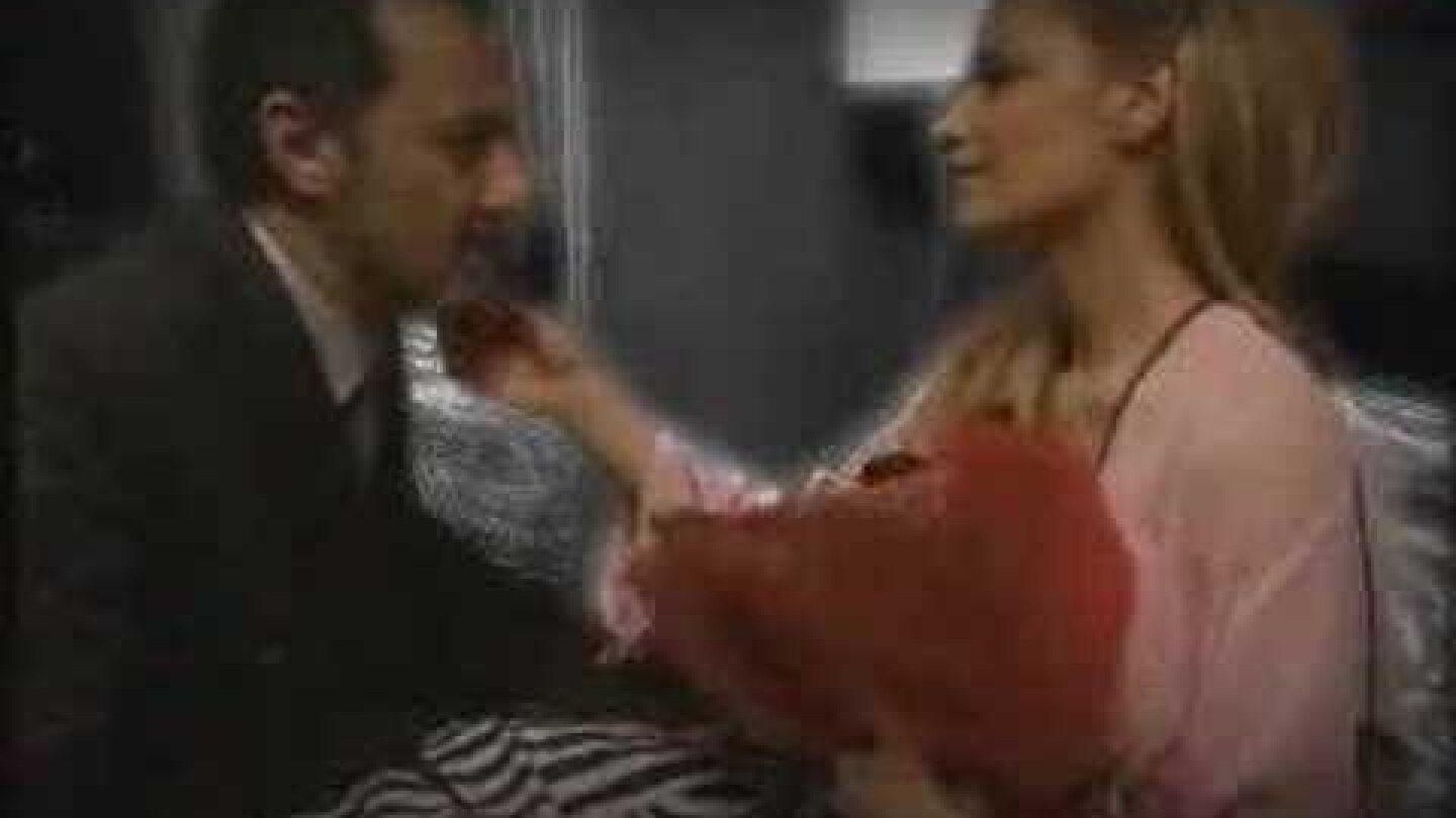 Θηρίο Μαρία Ιακώβου - Μαύρα Μεσάνυχτα | Thirio Maria Iakovou - Mavra Mesanyxta - Official Video Clip