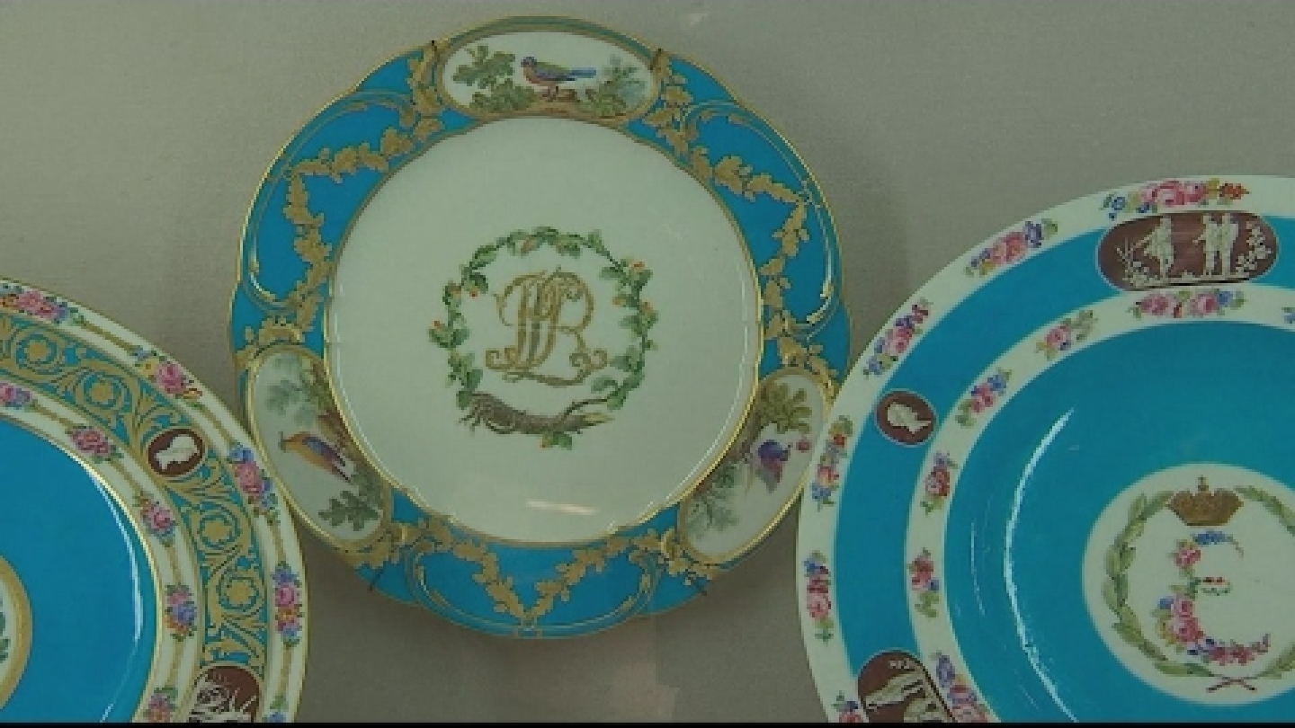 Behind the scenes at France's Sèvres ceramics workshop