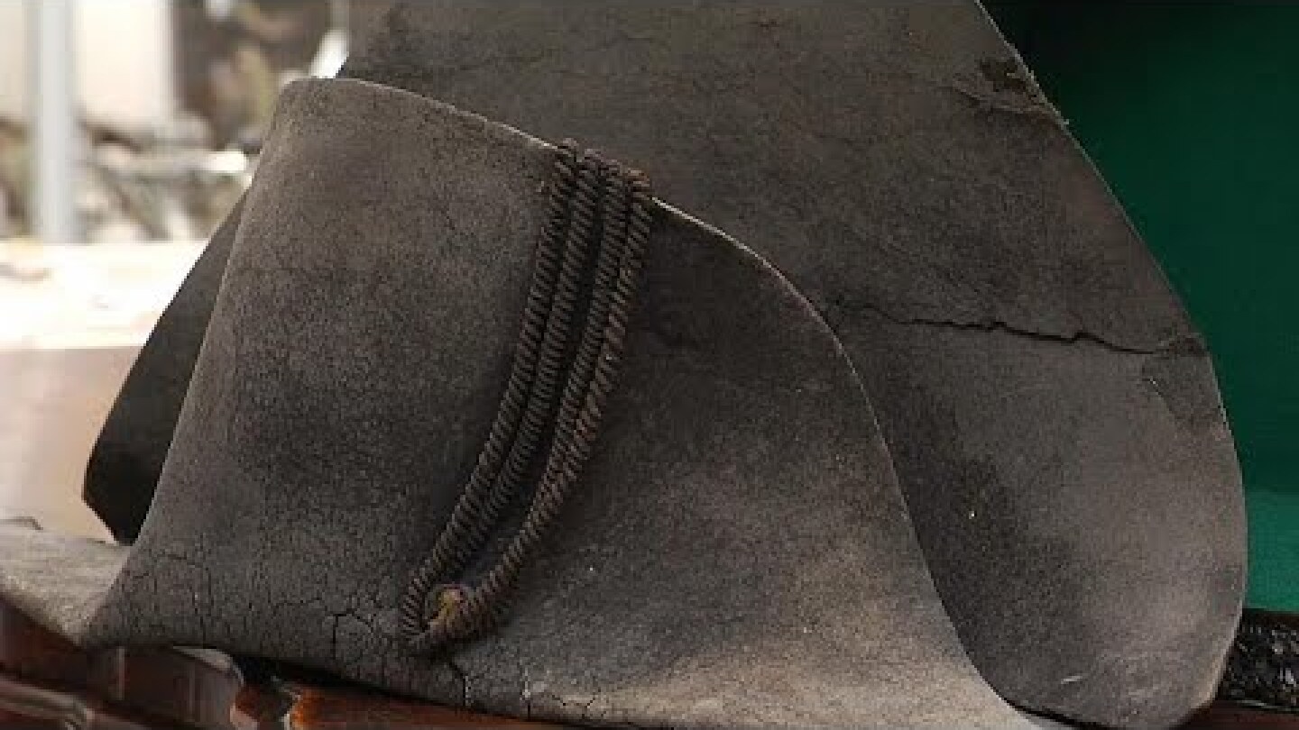 Napoleon's hat sells for €280,000