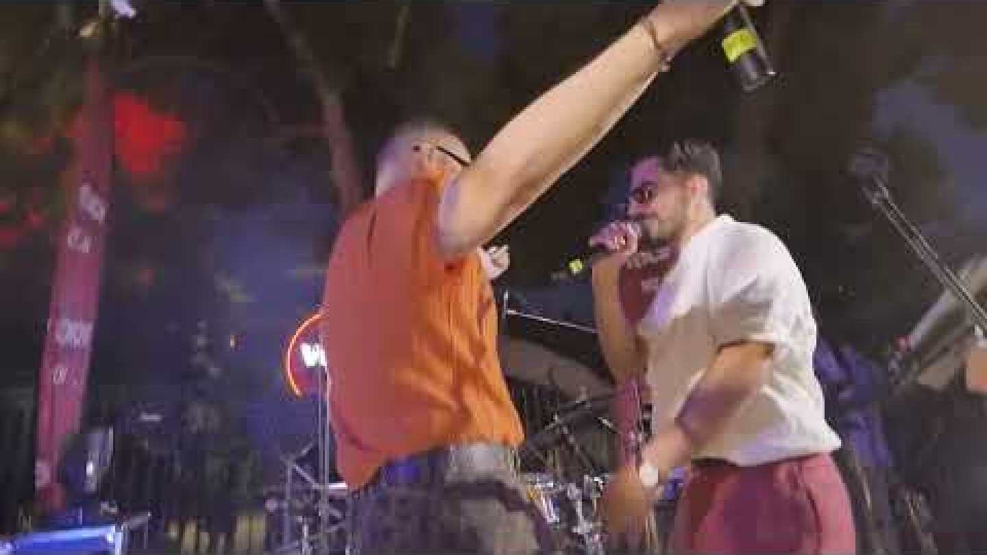 VOICE 102,5 - Πλατεία Δεξαμενής -1 χρόνος "Το Μπαλκόνι του Papazό" - Akylas