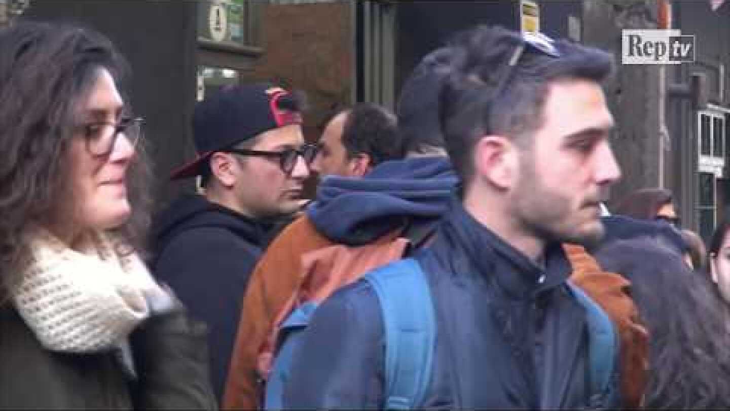 Turisti a caccia della Napoli di Elena Ferrante