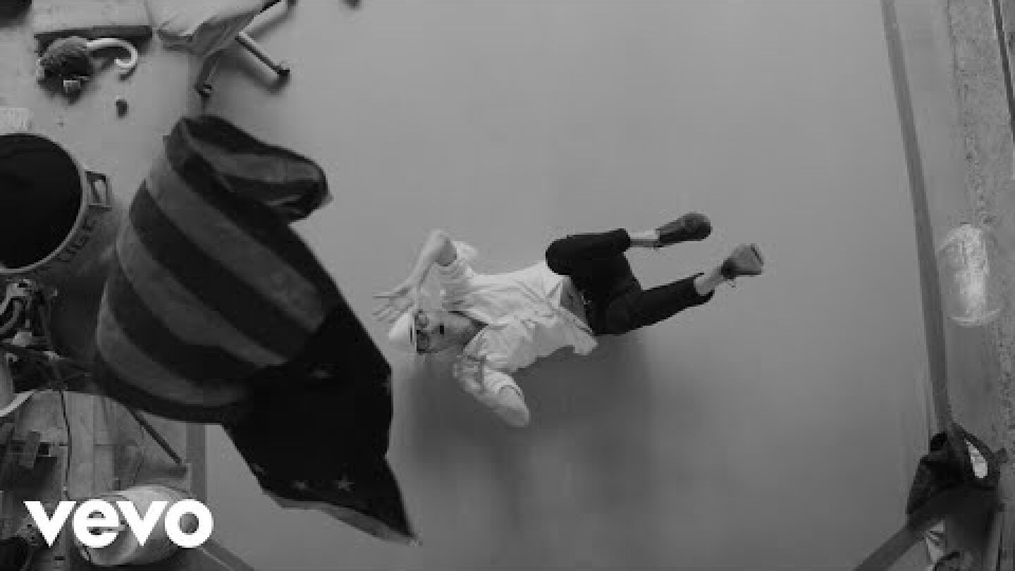 Matt Berninger - Distant Axis