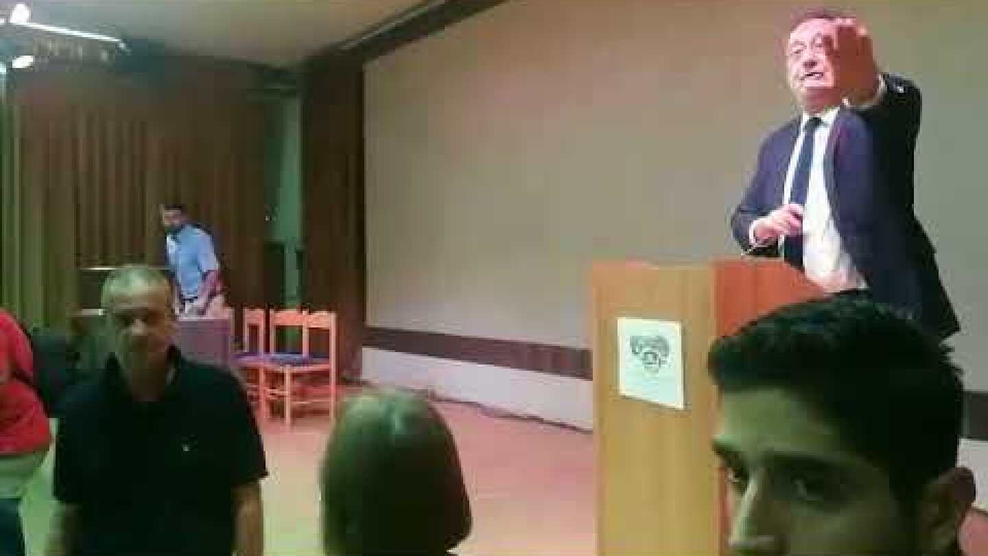 Αποδοκίμασαν τον Πιτσιόρλα στη Λάρισα για το Μακεδονικό