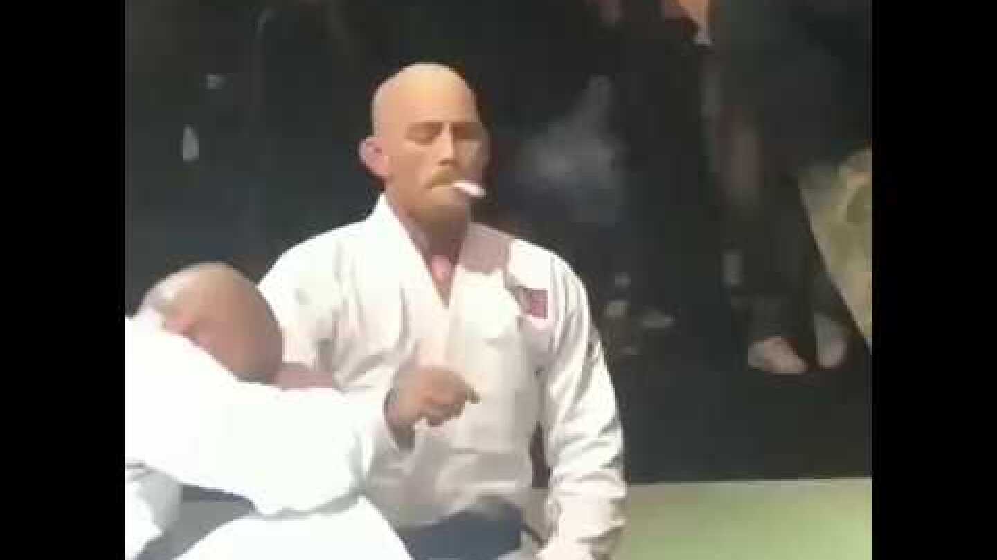 Jeff Glover & his opponent smoking weed as referee Eddie Bravo watches before HIGH ROLLERZ BJJ