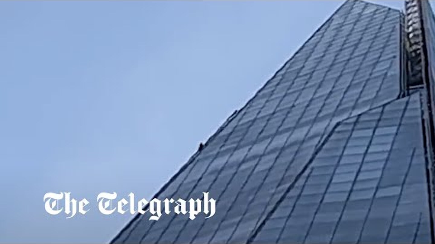 Daring free climber makes it to the top of The Shard