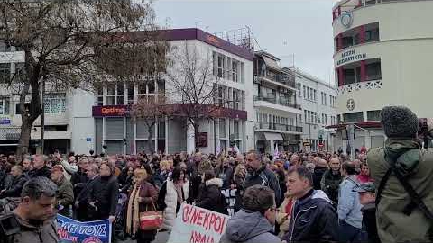"Θα αργήσω απόψε": Τραγούδι από τους "Κοινούς Θνητούς" για την έγκλημα στα Τέμπη