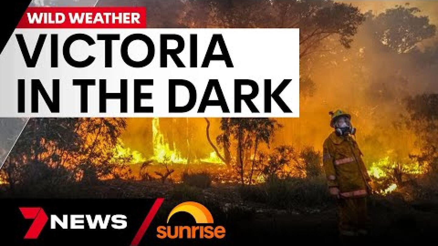 Thousands of Victorian homes without power following extreme weather | 7 News Australia