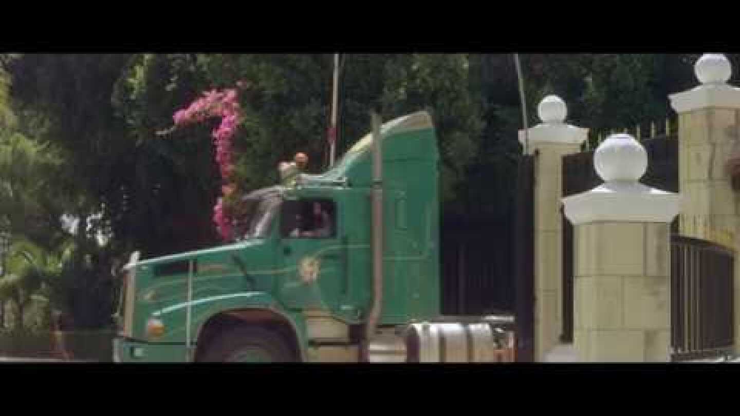 Όχι από τζάκι, από Τζόκερ