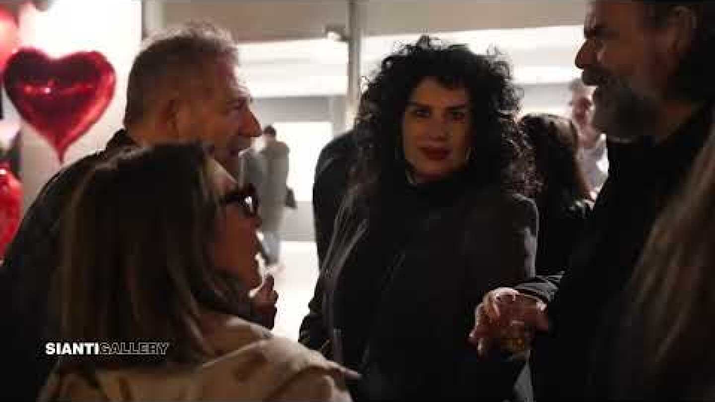 Μια γρήγορη ματιά από την βραδιά των εγκαινίων "In Love-Ο Έρωτας στην Τέχνη" στην Sianti Gallery.