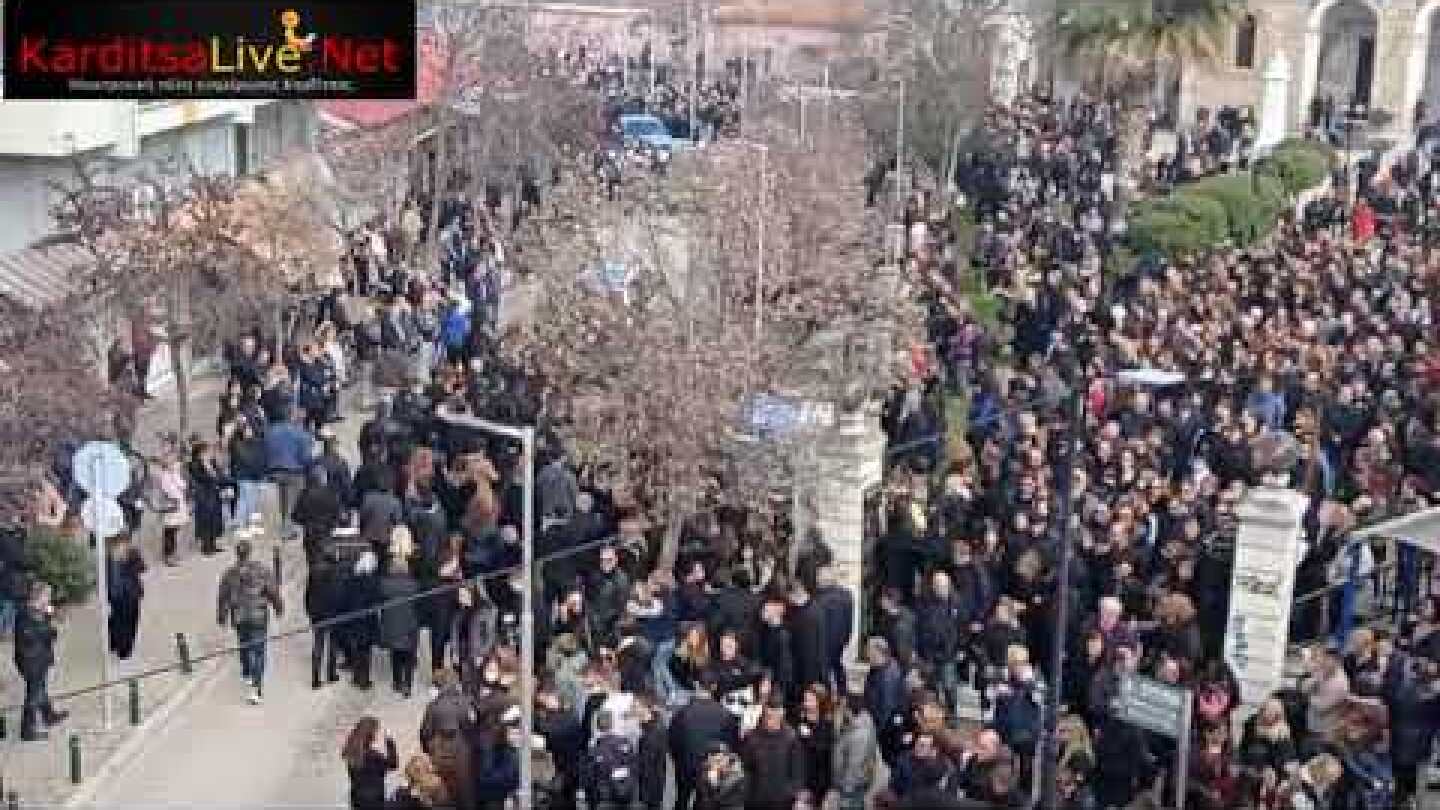 Εξόδιος ακολουθία στο Μητροπολιτικό Ναό του 21χρονου Αναστάσιου Κουτσόπουλου (2)