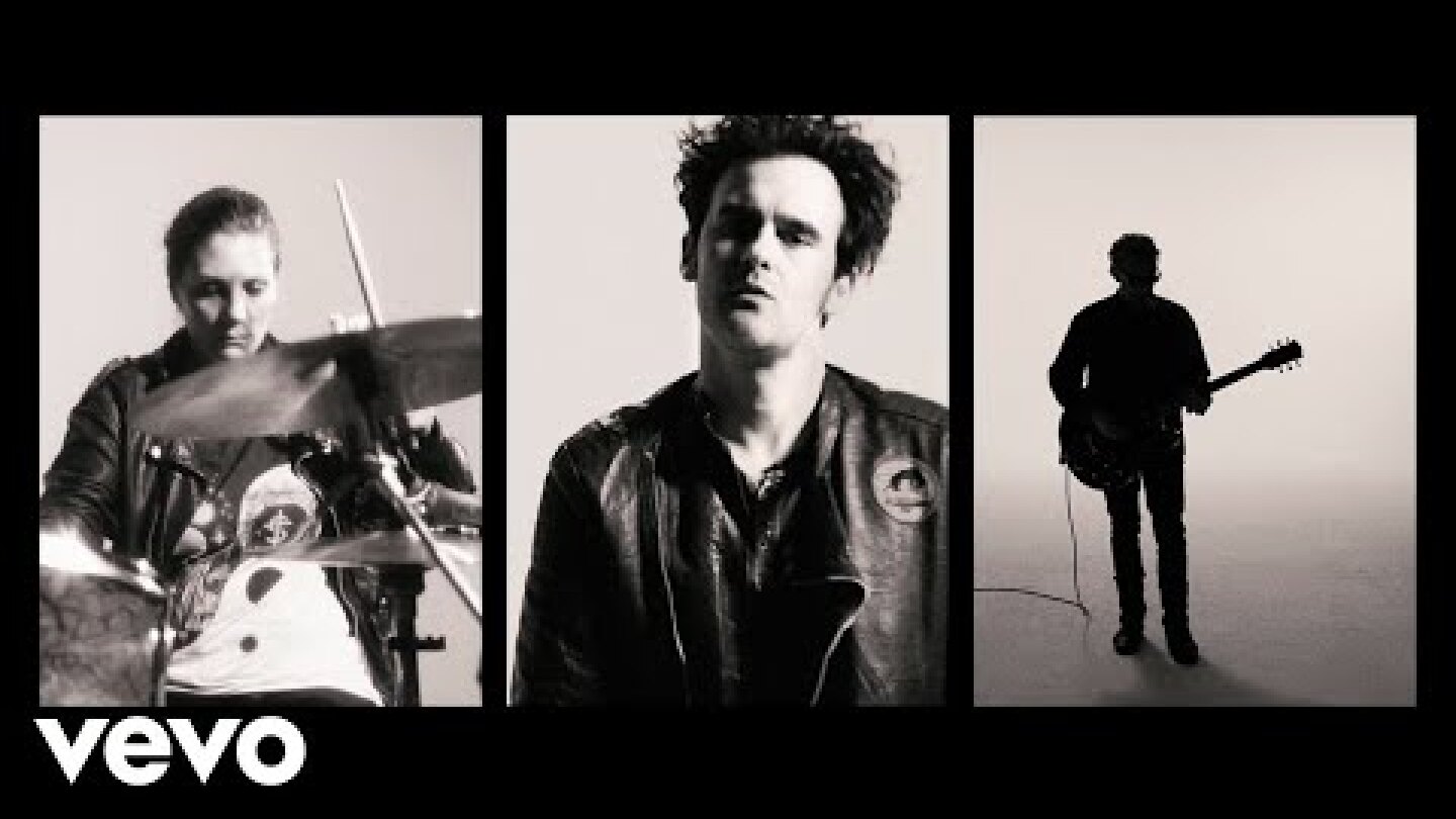 Black Rebel Motorcycle Club - Little Thing Gone Wild