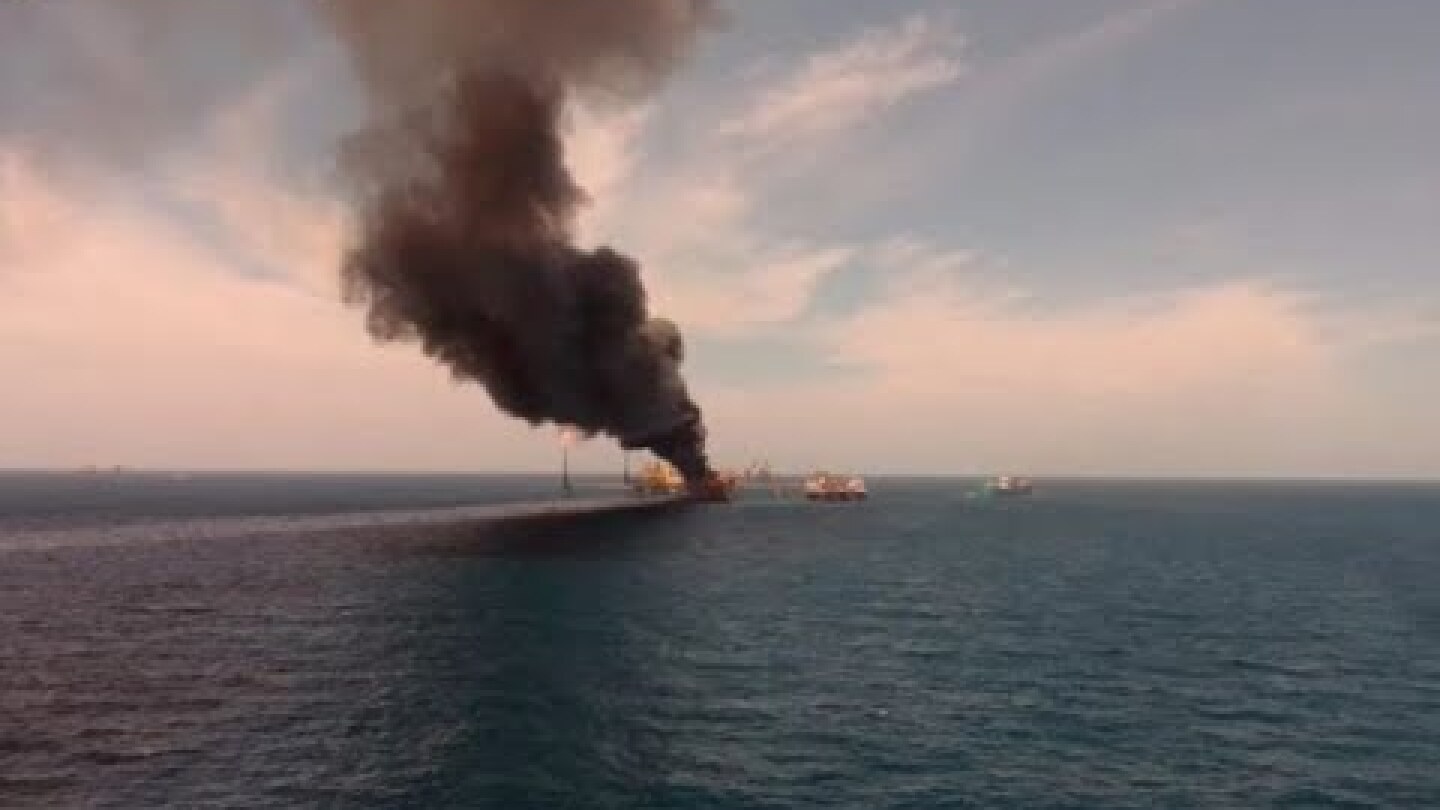 IMPACTANTE EXPLOSION DE PLATAFORMA DE PEMEX @PP en Vivo