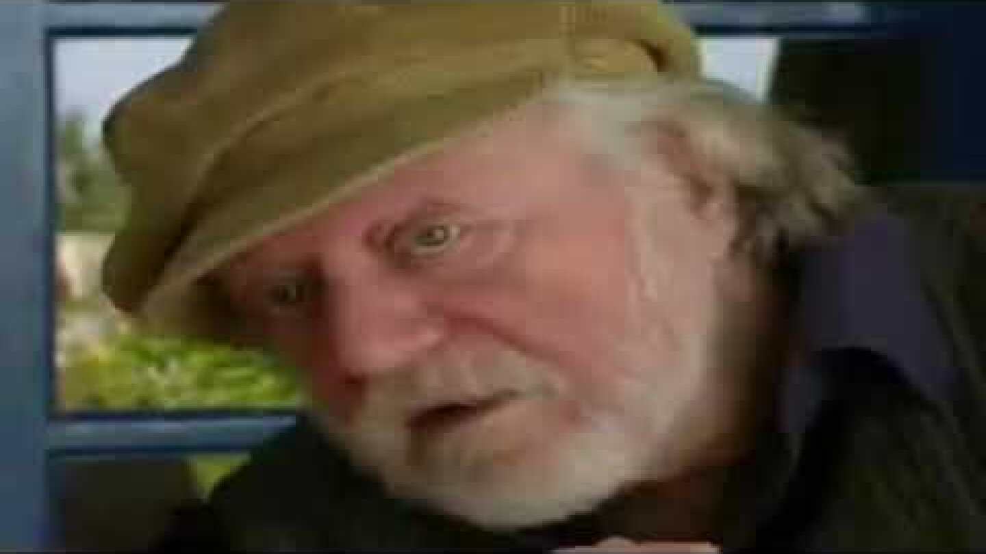 Ροβήρος Μανθούλης - Είδα τον εαυτό μου τυχαία σε φωτογραφία από την εποχή της κατοχής