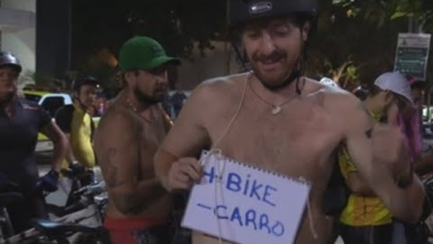 "Tu prisa vale una vida", ciclistas se desnudan en Brasil contra la temeridad