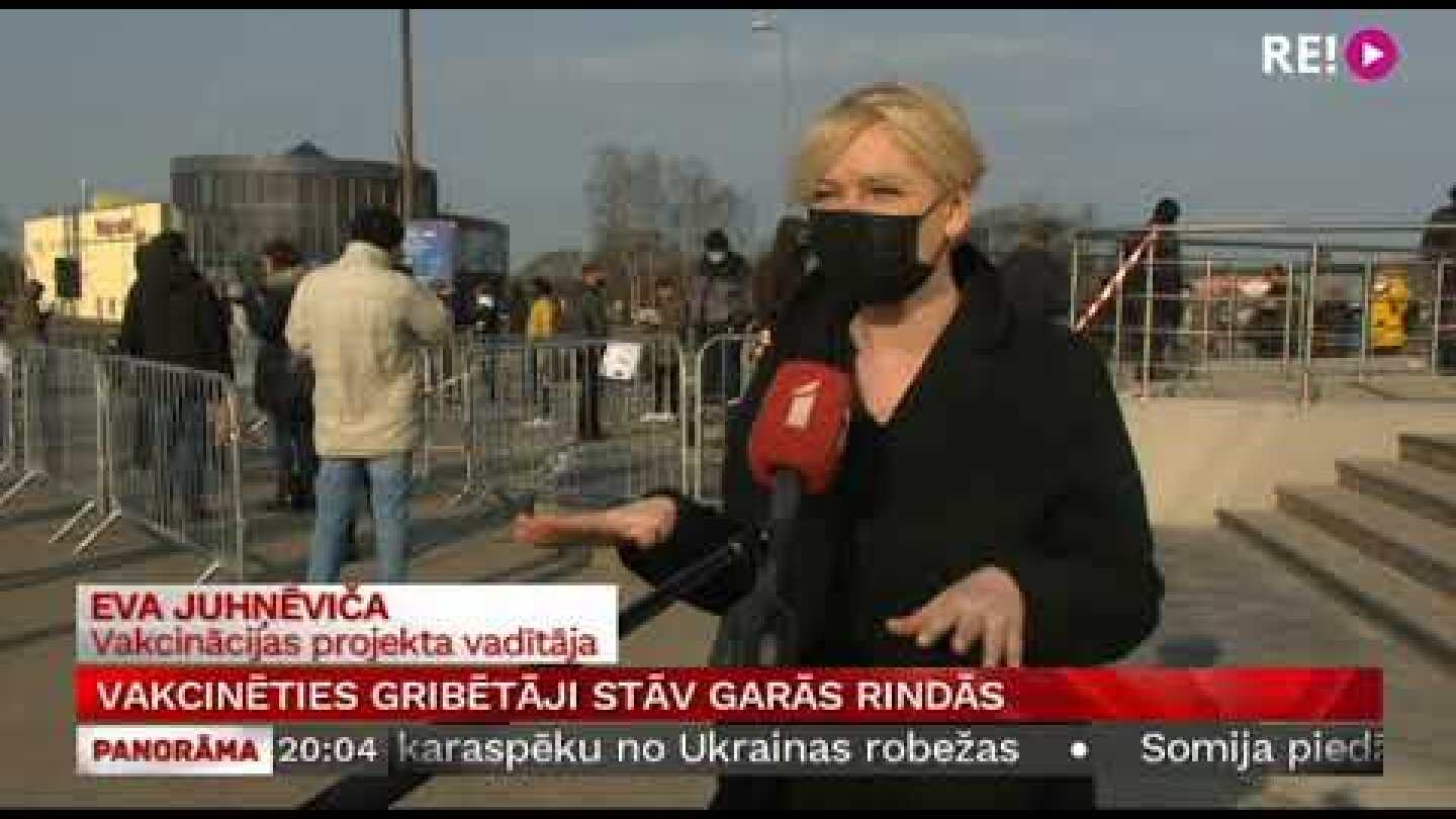 Vakcinēties gribētāji stāv garās rindās