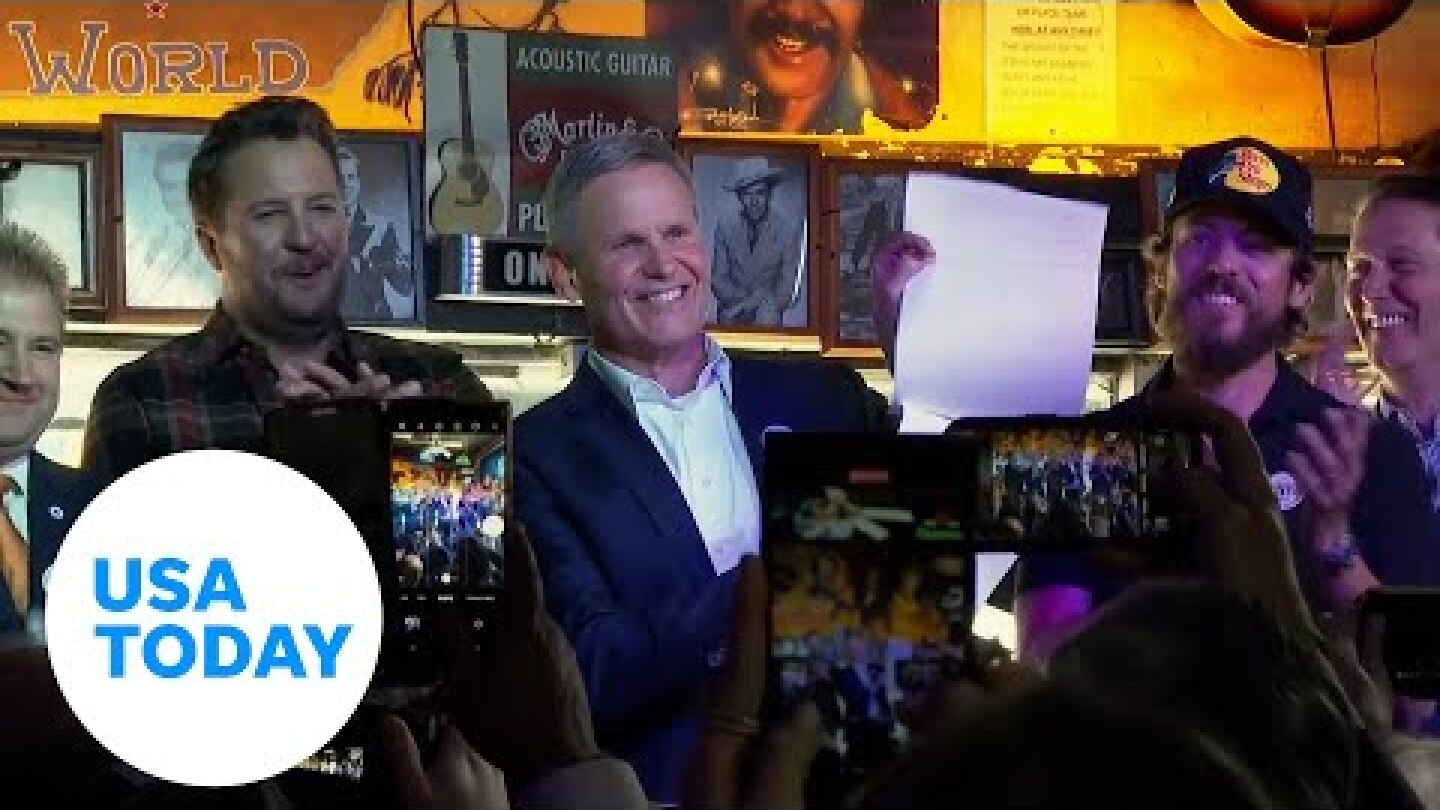 Tennessee governor signs ELVIS Act into law, protecting artists from AI | USA TODAY