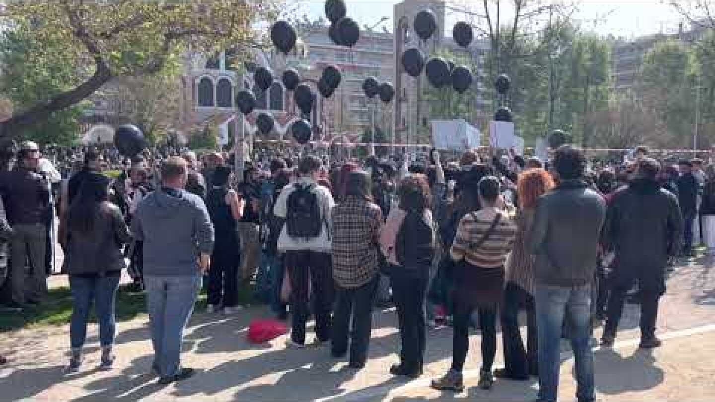 Διαμαρτυρία φοιτητών στην παρέλαση της 25ης Μαρτίου