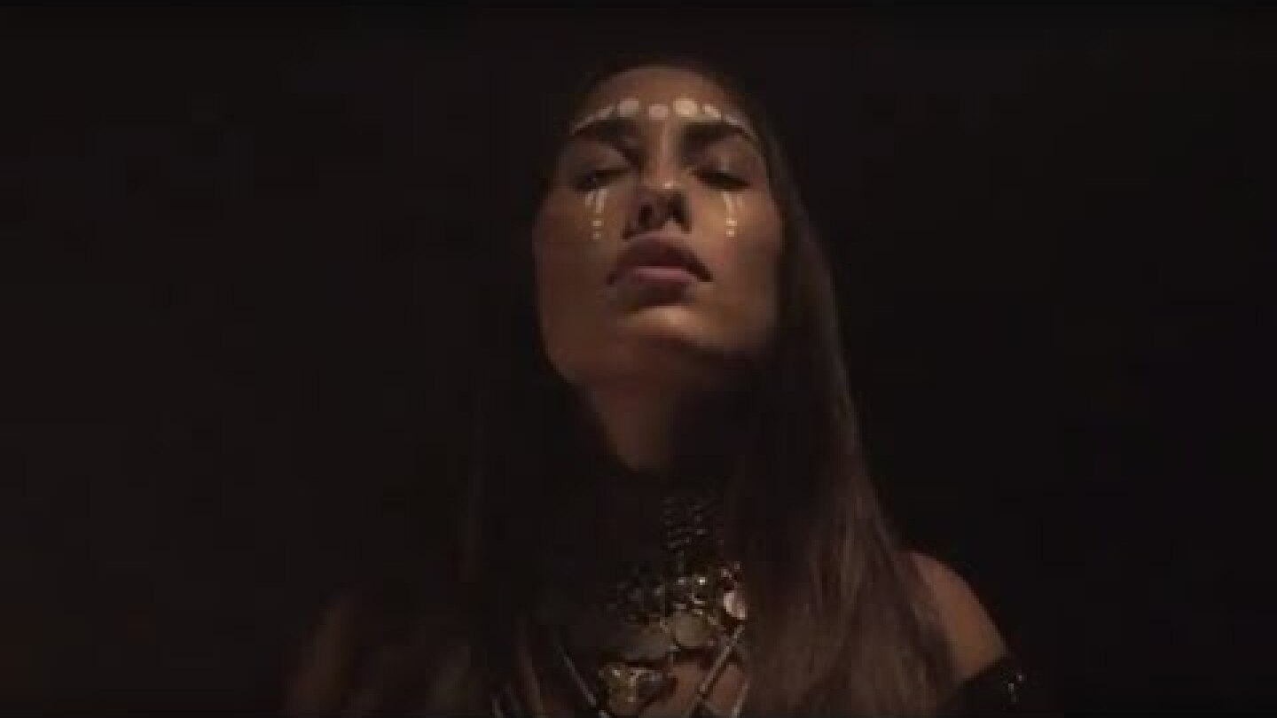 Robert Finley - Medicine Woman [Official Video]