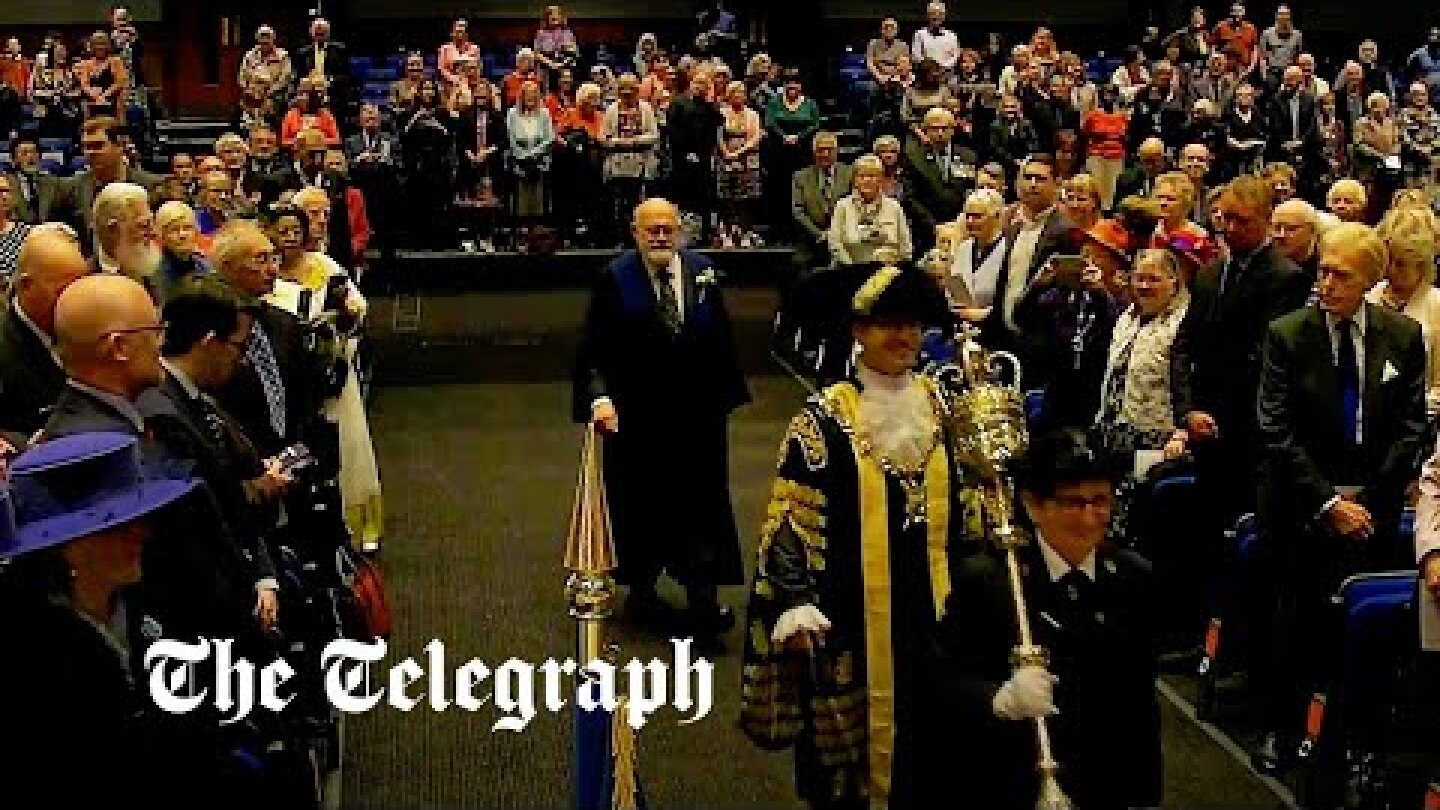 Portsmouth mayor uses Metallica entrance music at appointment ceremony
