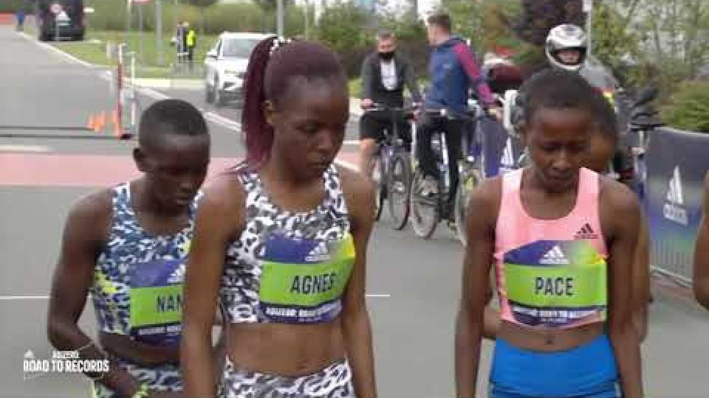 W 10km Road Race - Agnes Tirop (Kenya) - 30:01 - Herzogenaurach (Germany) - 2021 - World Record