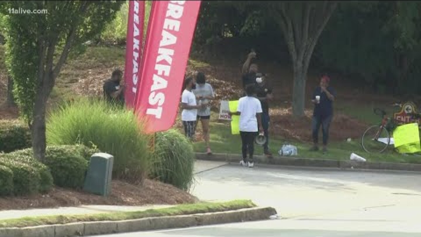 Man killed by Atlanta Police outside Wendy's identified